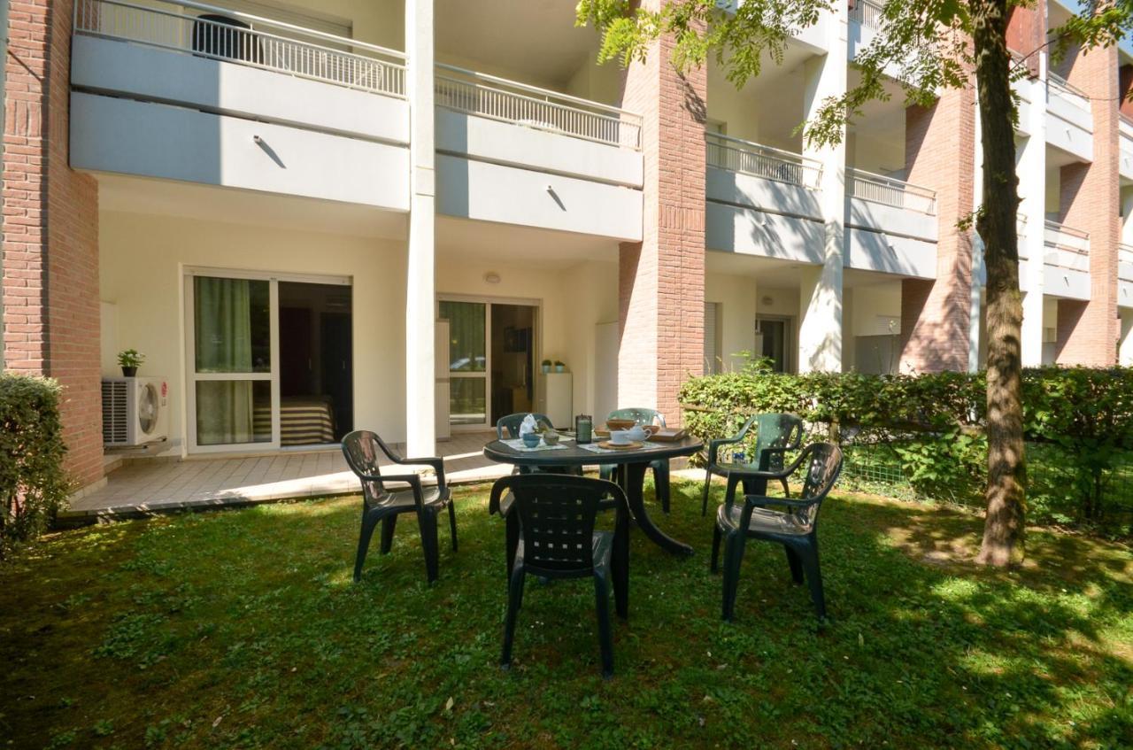 Aparthotel Residenza Al Parco Bibione Zewnętrze zdjęcie
