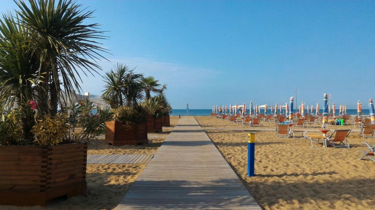 Aparthotel Residenza Al Parco Bibione Zewnętrze zdjęcie