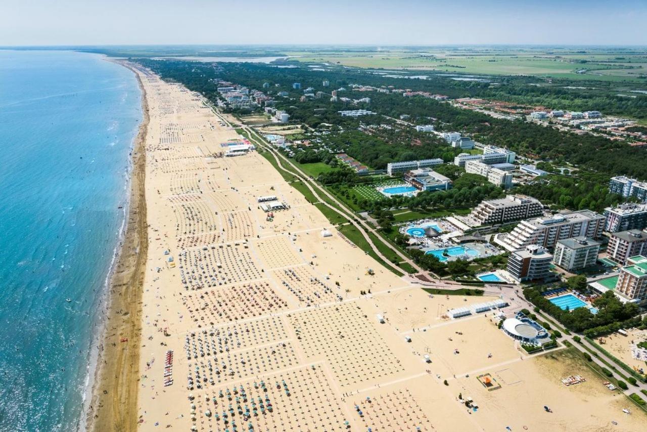 Aparthotel Residenza Al Parco Bibione Zewnętrze zdjęcie